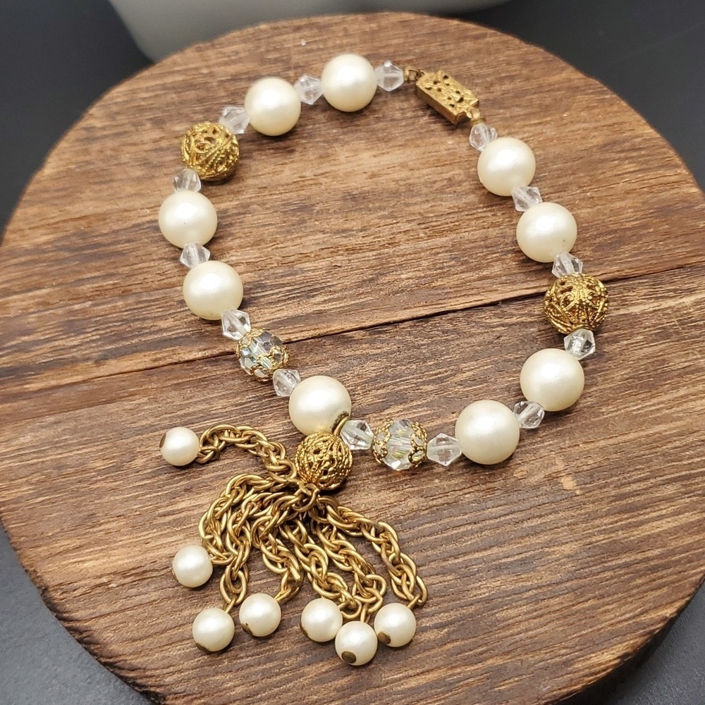 B2402 edwardian aurora borealis pearl and‎ 14k gold closure bracelet